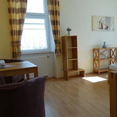 公寓 Apartment-haus Am Jakobsweg 包岑