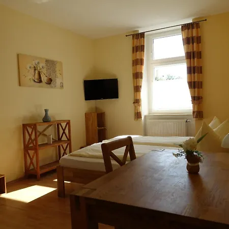 公寓 Apartment-haus Am Jakobsweg 包岑