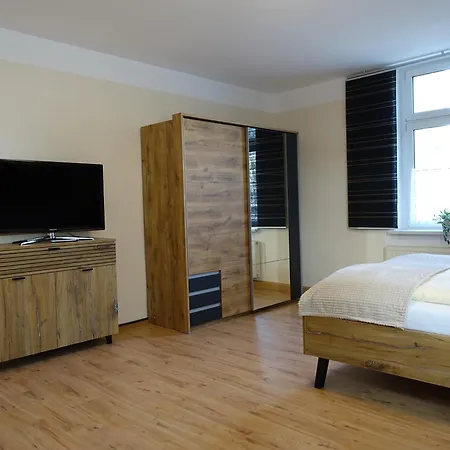 公寓 Apartment-haus Am Jakobsweg 包岑